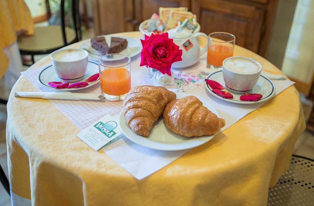Hotel Vignola Assisi Bagian luar foto