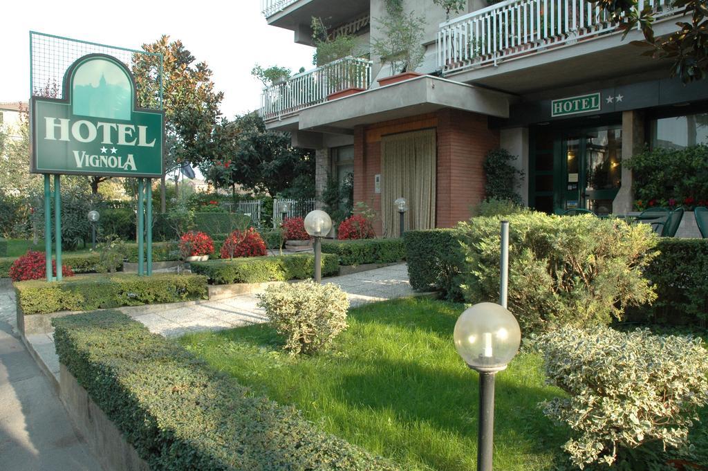 Hotel Vignola Assisi Bagian luar foto