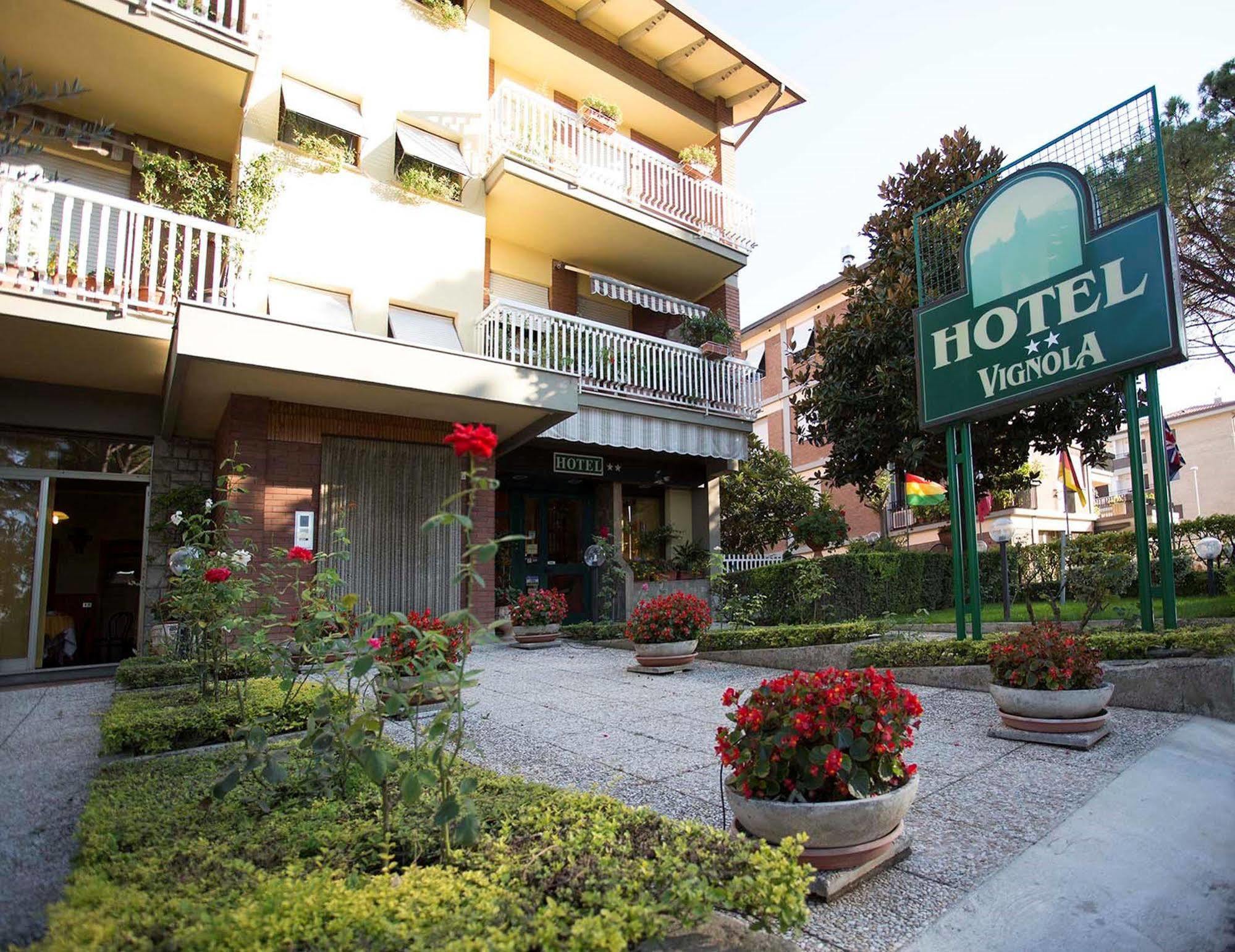 Hotel Vignola Assisi Bagian luar foto